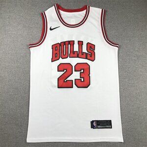 Michael Jordan #23 Chicago Bulls Swingman Jersey White